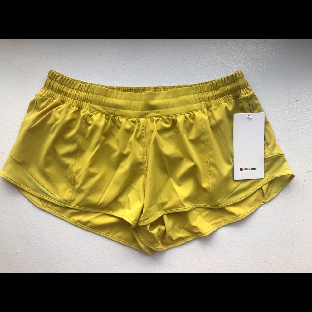 Lululemon Hotty Hot Shorts size 12 Yellow